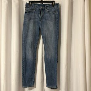 GAP DENIM - SIZE 28/6 CURVY TRUE SKINNY